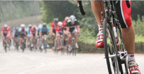 Fellow Colnago rider John Derrien with a local attack ~ picture courtesy of Sam Goulding.